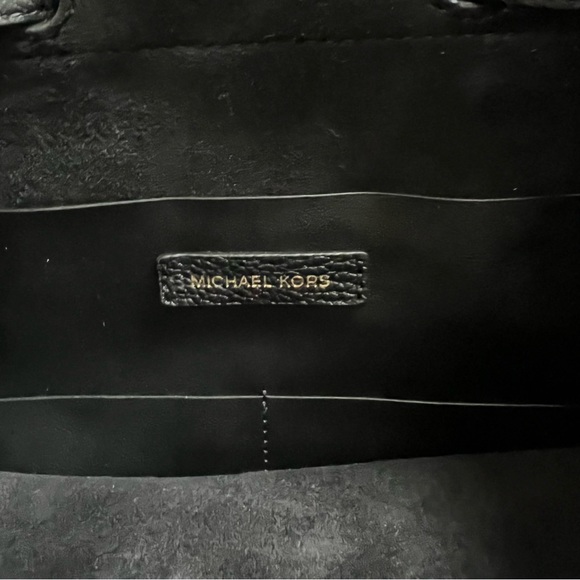 Michael Kors Junie Medium Flap Leather Backpack Black w/ Gold Tone Hardware main image 10